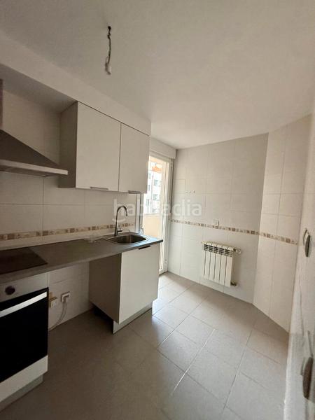 Foto 88c15cc5-92fb-4950-9548-1d7e38acaba7. Pis amb aparcament a Alisal - San Román Santander