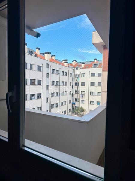 Foto b1060f1e-f833-4c47-9f27-8e52e3a36ec8. Pis amb aparcament a Alisal - San Román Santander