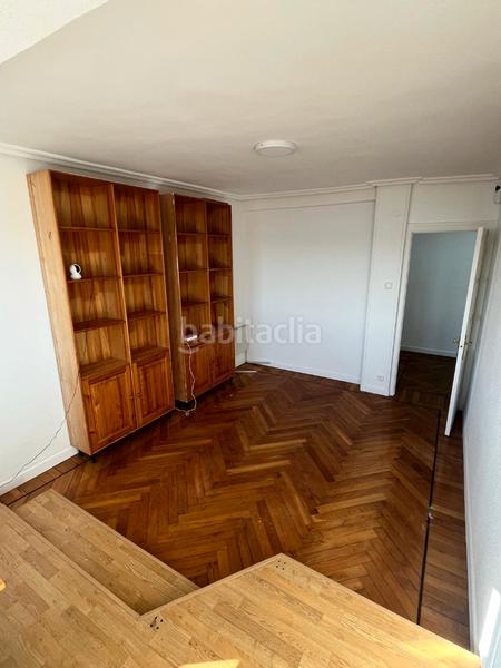 Foto e9cdbc22-bb01-49f3-b742-e44af9514ce3. Alquiler piso en calle antonio lópez 52 piso en el centro con preciosas vistas al mar en Santander