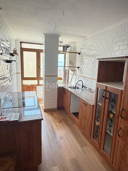 Foto 29be1358-52b0-47c2-be50-cb49bfacd4d5. Pis a calle alta 48 a Numancia - San Fernando Santander
