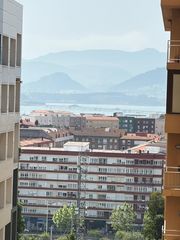 Appartement à Calle alta 48. Piso centrico con ascensor ,garaje y vistas