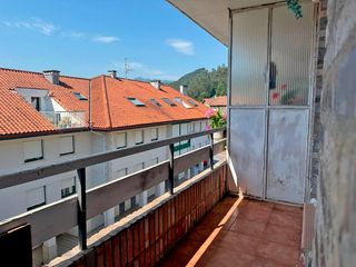 Flat  Barrio marrón 60. Piso amplio en marron, junto a ampuero, con terraza