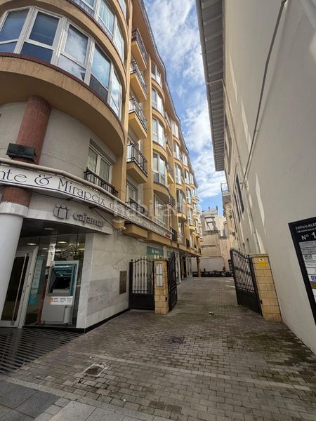 Foto 4fee83e7-9782-4f38-8d50-7e96f9aaf706. Lloguer apartament amb calefacció a Puerto Chico Santander