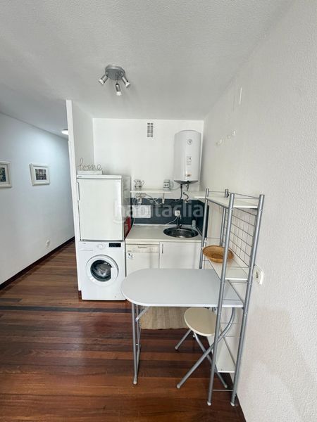 Foto 78f86792-6daa-48b9-a462-18f323d90bad. Lloguer apartament amb calefacció a Puerto Chico Santander