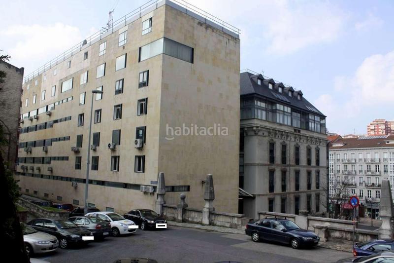 Foto 9b357e67-2f59-4397-baaf-e59b77baf952. Location bureau dans Centro - Ayuntamiento Santander