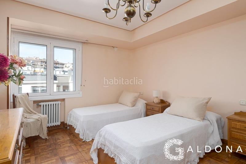 Foto 78e94085-5b9c-45a8-ac6f-7b948de510ec. Pis amb calefacció aparcament a Antiguo Donostia - San Sebastián