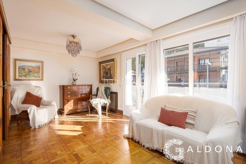 Foto a2117fa5-218c-4ae9-96e2-b966290213e2. Pis amb calefacció aparcament a Antiguo Donostia - San Sebastián