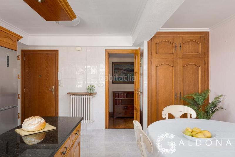 Foto f4096b77-5193-41a9-848d-8d16126cb1ba. Pis amb calefacció aparcament a Antiguo Donostia - San Sebastián