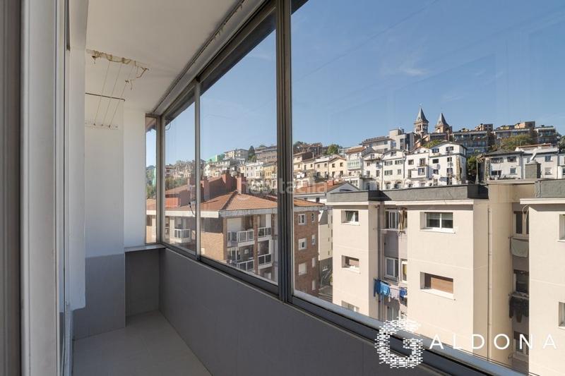 Foto fbd4b468-cc70-4ff8-96f2-cd001ea6fb24. Pis amb calefacció aparcament a Antiguo Donostia - San Sebastián