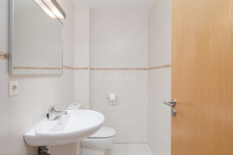 Foto 2aa67673-324a-4b9c-8382-68f1883a93d4. Semi detached house with heating parking pool in Iza