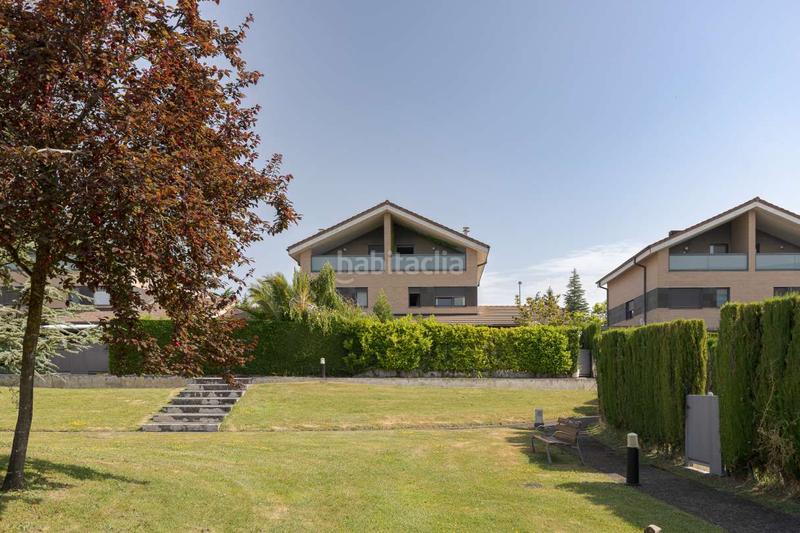 Foto 8d52a5f6-28ea-4bd5-9b10-c84c0c4855e3. Semi detached house with heating parking pool in Iza