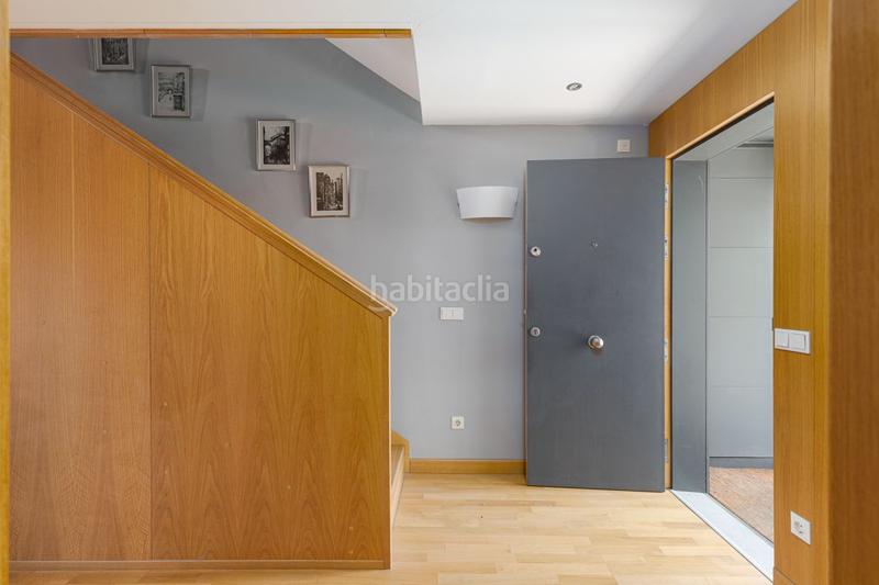 Foto fd5f9fd9-c3de-4ae2-9d94-80fe47a33d6f. Semi detached house with heating parking pool in Iza