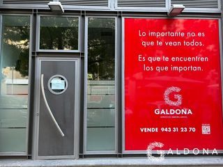 Local Comercial a José Maria Sert Plaza