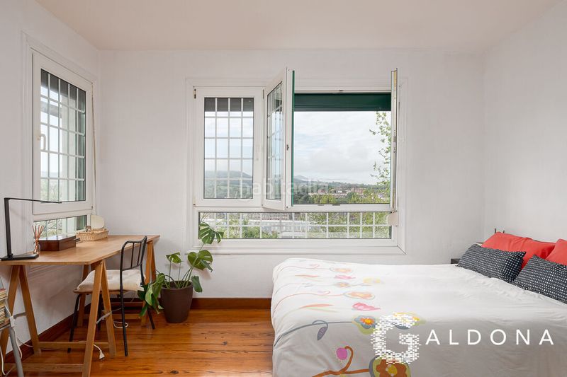 Foto ff17e73d-827e-4690-bd3c-ee4e36998026. Casa amb calefacció aparcament a Pasaia
