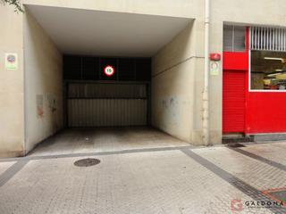 Location Parking voiture  Jose goikoa kalea. Raya de garaje en alquiler en benta-berri