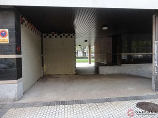 Location Parking voiture  Tolosa hiribidea. Raya de garaje de alquiler en avenida de tolosa