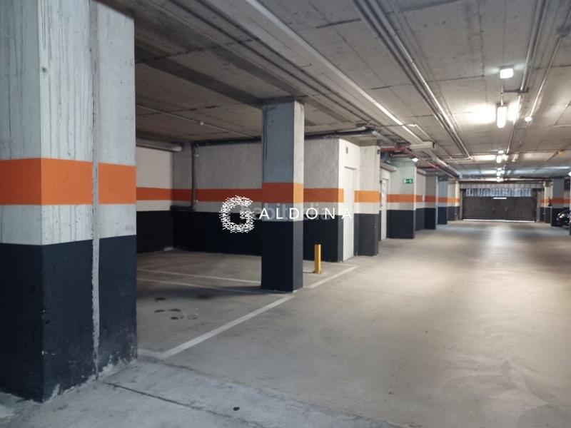 Foto 1d48fa8b-4573-4fc7-b8e9-eae27b46b31b. Autoparkplatz in Ibaeta Donostia - San Sebastián