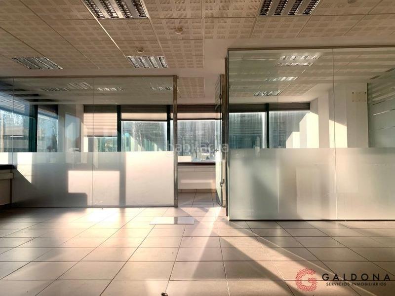 Foto 0356f1ee-9007-4637-960c-463f38682223. Oficina amb calefacció a Lasarte - Oria