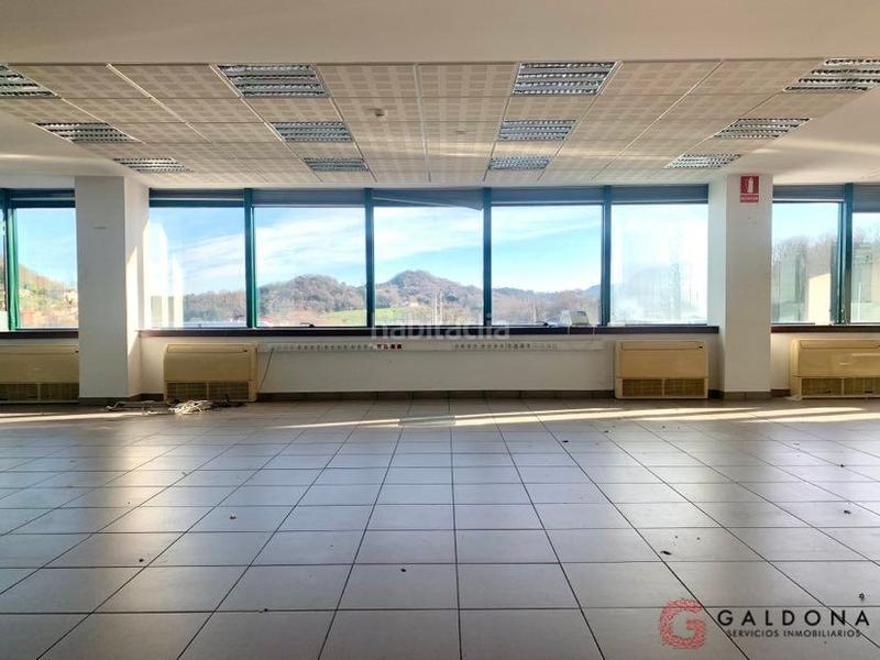 Foto 4e07e790-32e7-4908-94fc-1545716988b4. Oficina amb calefacció a Lasarte - Oria