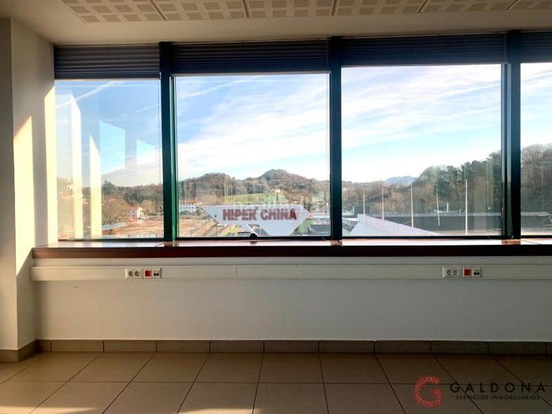 Foto 5317e1fb-4348-41b1-9d3e-90464bf2767c. Oficina amb calefacció a Lasarte - Oria