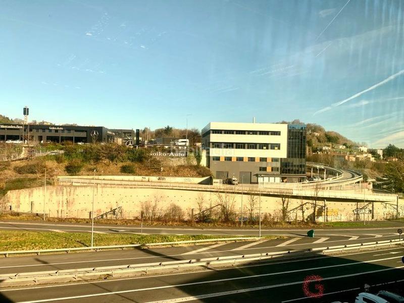 Foto a12a4858-1d5d-4c8a-81ba-4d49a563bb87. Oficina amb calefacció a Lasarte - Oria