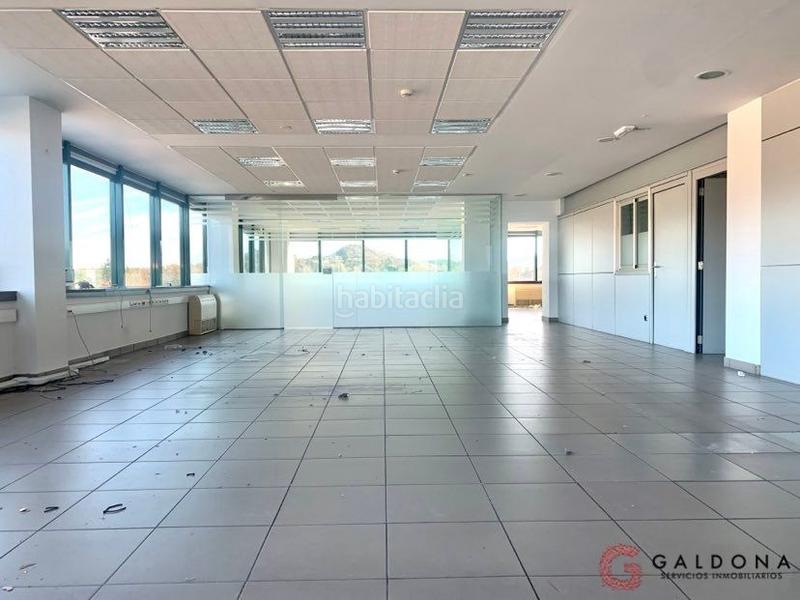 Foto ca752b33-b282-4e37-ac9e-d4441b6f49cd. Oficina amb calefacció a Lasarte - Oria