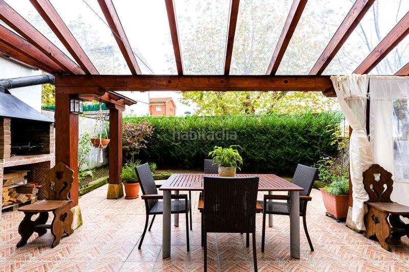 Foto 430fffe2-f800-48c8-a33c-d4f7ec3ce9c4. Casa adossada amb calefacció aparcament piscina a Donostia - San Sebastián
