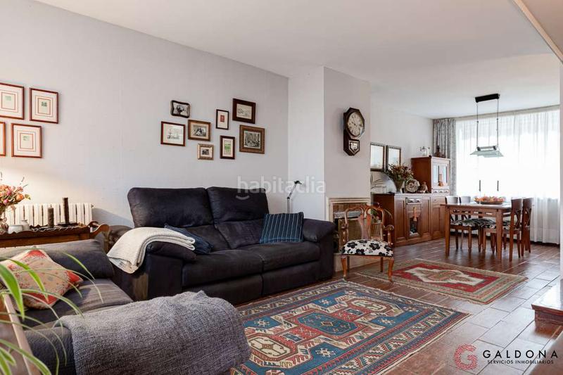 Foto 5e5cbfb2-01e9-4351-9a8d-c860f94627eb. Casa adossada amb calefacció aparcament piscina a Donostia - San Sebastián