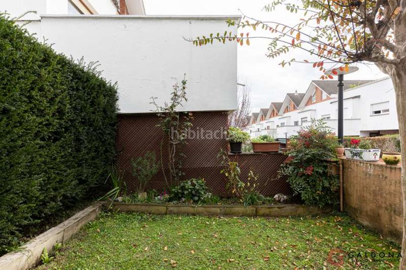 Foto a322df4f-ce9b-460b-a8a9-008c1b317eb7. Casa adossada amb calefacció aparcament piscina a Donostia - San Sebastián