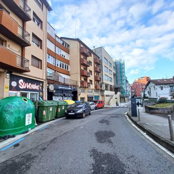 Foto 21ad809c-5a49-42f3-9867-0a1c255f247b. Alquiler local comercial  en el Antiguo en Donostia - San Sebastián