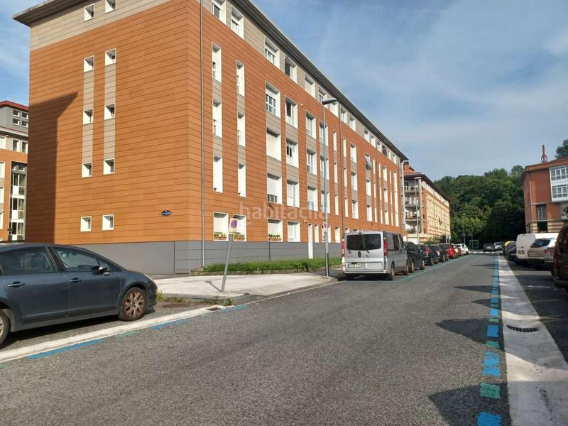 Foto 06a1a96e-fec8-4a49-a972-7ac3acd1d89a. Parking voiture dans Ibaeta Donostia - San Sebastián