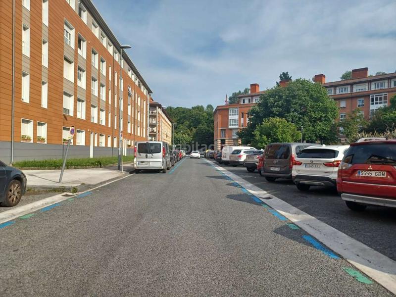 Foto cf496cbe-a9e9-46ed-b656-4ff742353b87. Parking voiture dans Ibaeta Donostia - San Sebastián