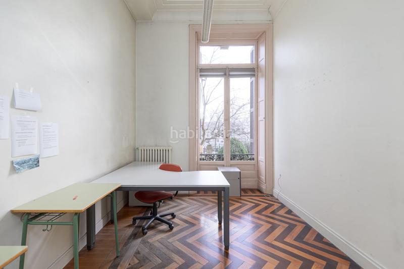 Foto 98bdb1ec-5c52-4480-9fac-62c24add2d86. Miete büro mit heizung in Área Romántica Donostia - San Sebastián