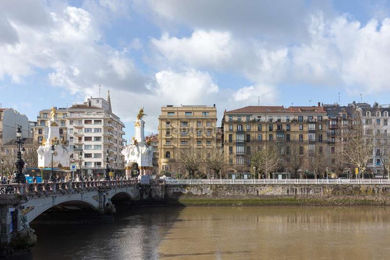 Foto e7f822c8-7da6-4b25-b8c8-1e8a8f0b31e6. Miete büro mit heizung in Área Romántica Donostia - San Sebastián