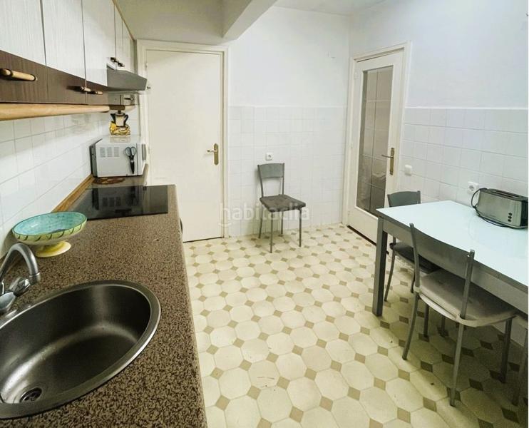 Foto ba7a1e38-e46b-43bc-b1cf-35ffdae8f984. Alquiler piso  de alquiler de estudiantes de 3 habitaciones en el Antiguo en Donostia - San Sebastián