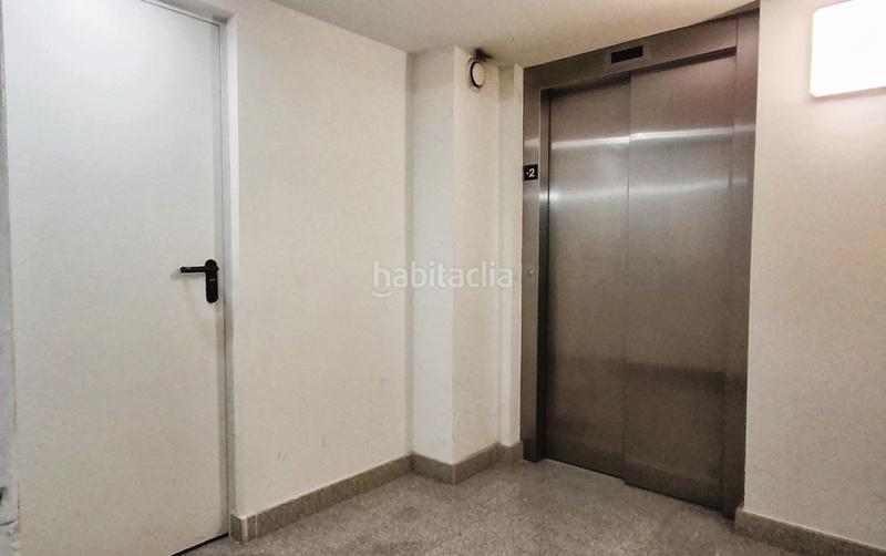 Foto dca91654-1ed4-4ebc-a27e-7271a1c8805d. Aparcament cotxe a Pasaia