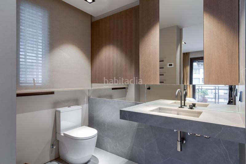 Foto 56cf3dec-abba-44fb-9b51-b262fad8c69e. Location appartement avec chauffage parking dans Área Romántica Donostia - San Sebastián