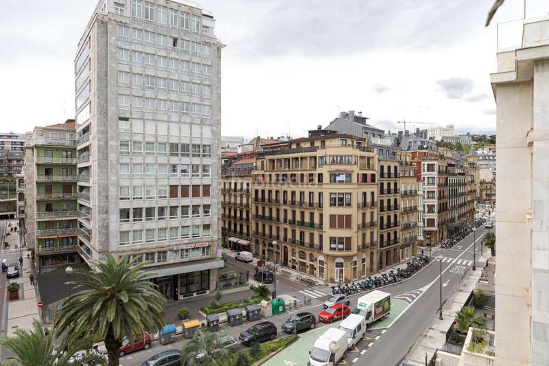 Foto e8f052f1-c0d3-4014-b801-1dbe76480f13. Rent flat with heating parking in Área Romántica Donostia - San Sebastián