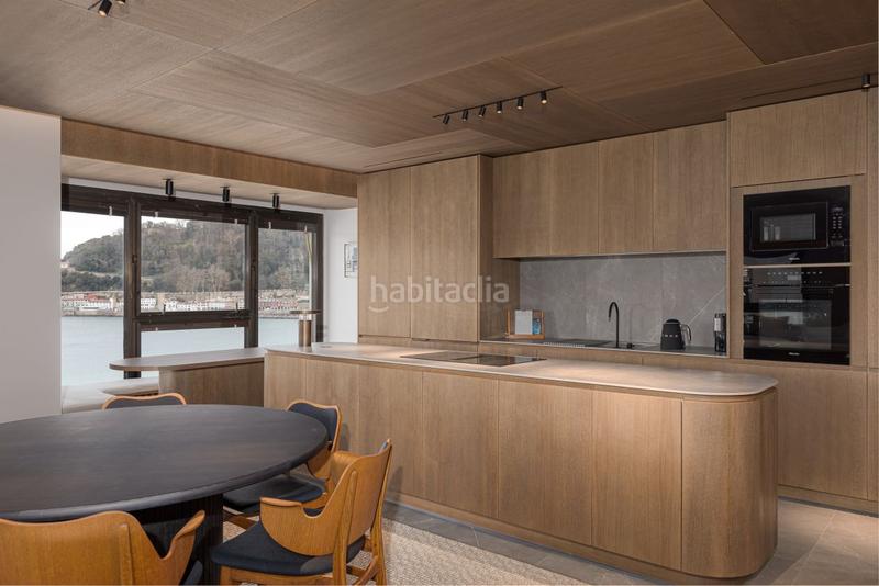 Foto fb275e2d-c349-46ff-862d-c8d369141739. Rent flat with heating parking in Área Romántica Donostia - San Sebastián
