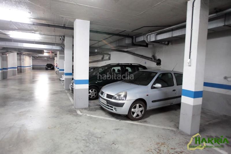 Foto b2f4ffcc-f007-47f7-a75b-5bfe621023e4. Aparcament cotxe a Anoeta Donostia - San Sebastián