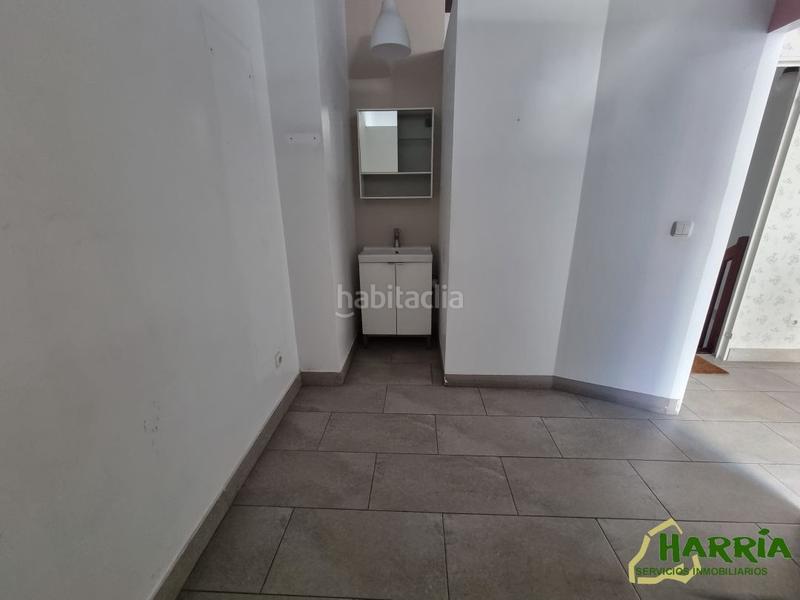 Foto 32ce0974-b84e-4e0b-bc4b-9d627eab2aee. Lloguer local comercial a Centro Errenteria