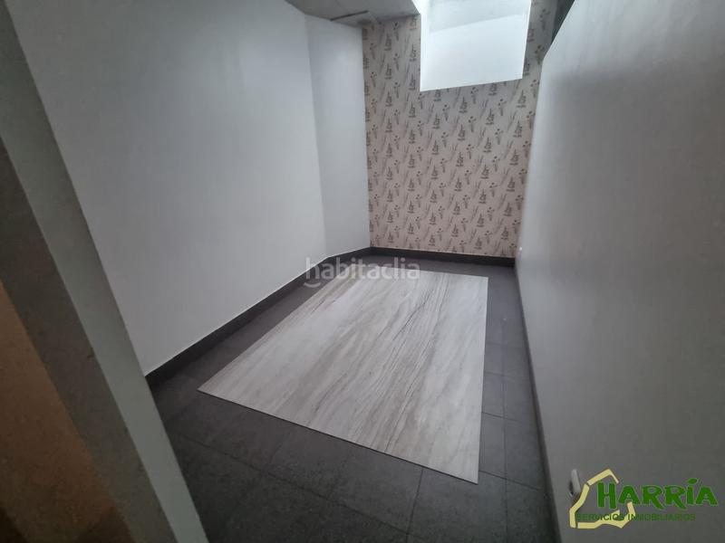 Foto 8cdc779f-6e61-4e9c-aa11-b89874174151. Lloguer local comercial a Centro Errenteria