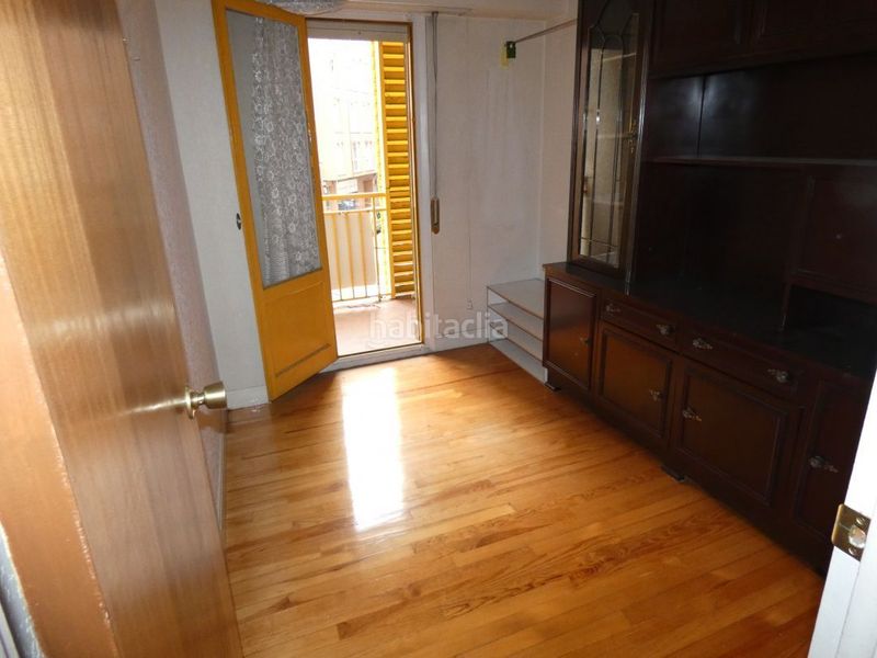 Foto b35541be-92f7-48ac-8680-f2cf8215a00a. Pis a Eibar