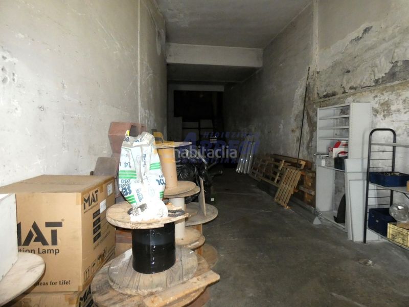 Foto c482c5eb-b263-42e2-a1fe-c5a7a224cd63. Geschäftsraum in Eibar