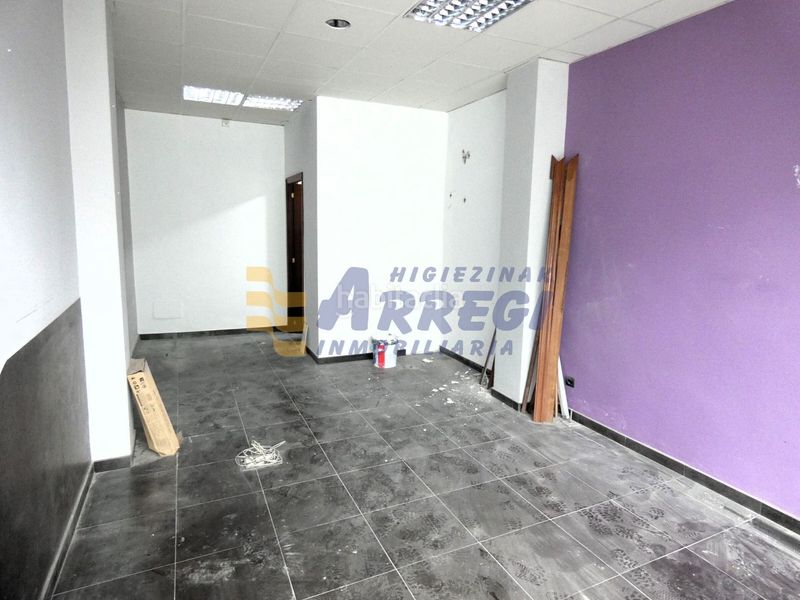 Foto 25529450-19ee-4f09-85ca-8a84c4e583e8. Location local commercial dans Eibar