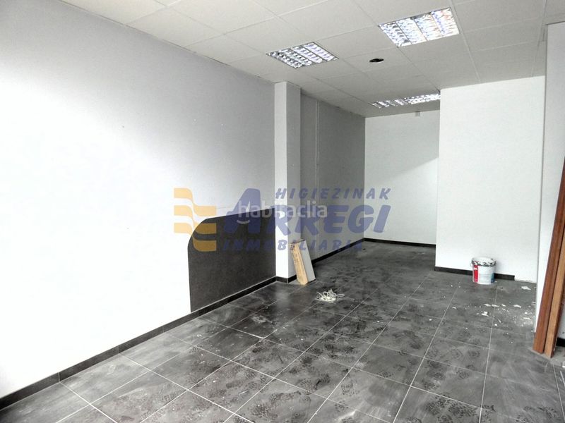 Foto 5f5455be-f45b-49ad-92a3-854e0f04f19c. Location local commercial dans Eibar