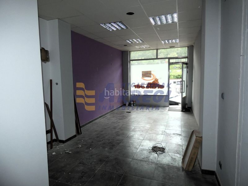 Foto dfaf28e3-8d09-4efe-ac7b-12baba486cdc. Location local commercial dans Eibar