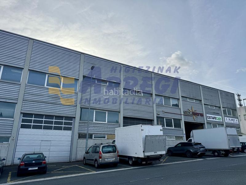 Foto 618dd812-4598-4d48-a7af-5c2d0ba6431d. Nave industrial amplio pabellón en venta en Bergara