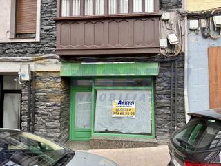 Location Local commercial  Bittor sarasketa. Alquiler de local comercial a pie de calle en eibar  66 m constr
