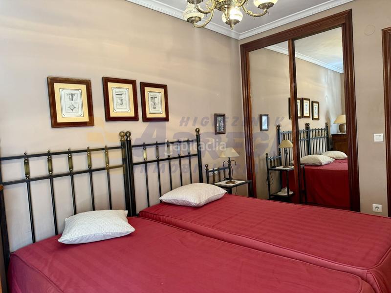 Foto cf4dd94b-74f8-4627-b90b-16747fe3a9f5. Flat with heating in Eibar